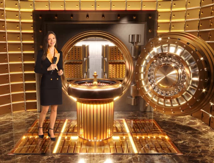 Gold Vault Roulette Live open vault with lady presenter bet and win